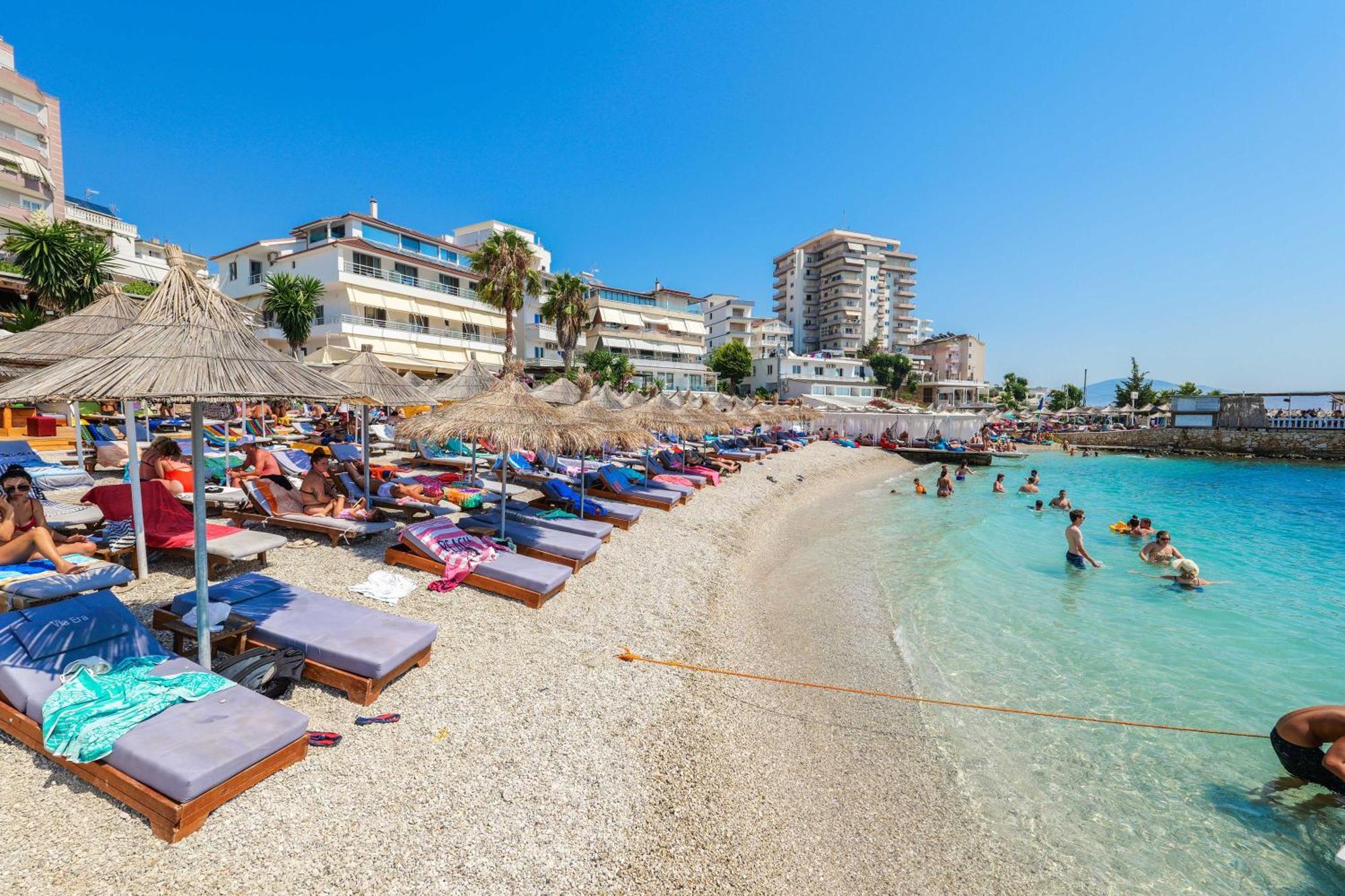 Vila Era Beach Sarandë Exterior foto