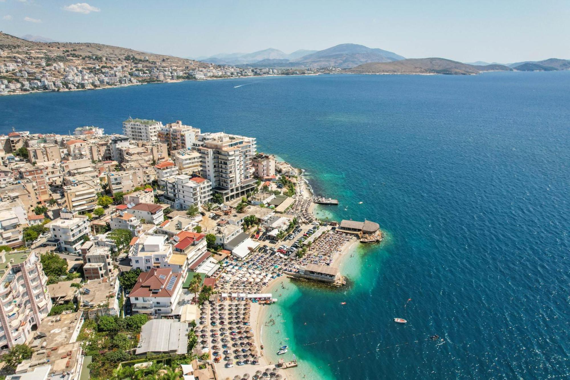 Vila Era Beach Sarandë Exterior foto