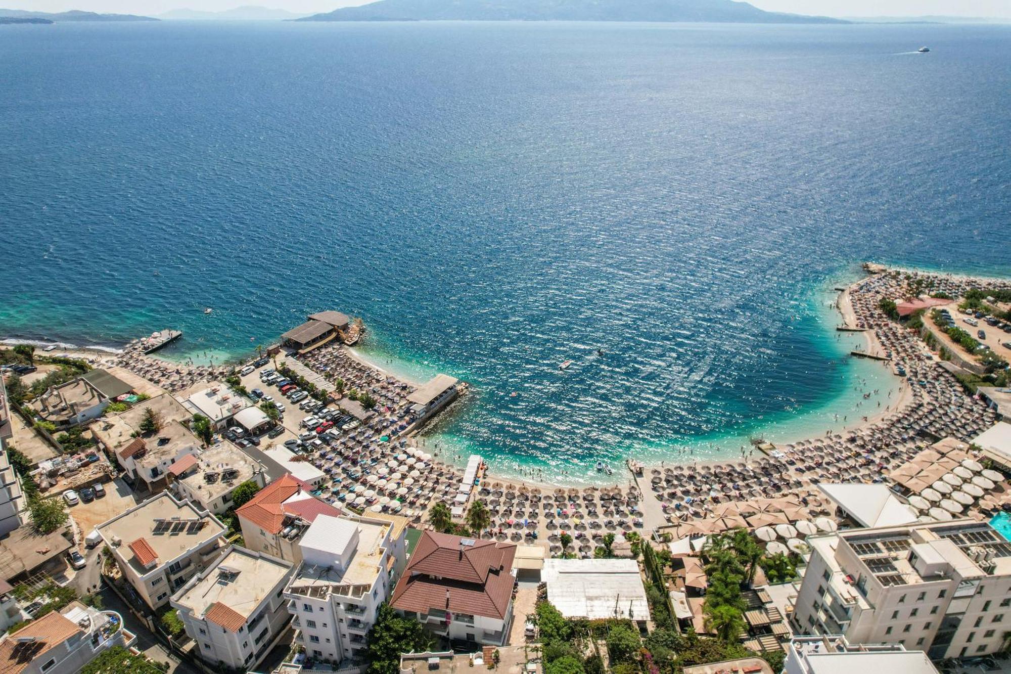 Vila Era Beach Sarandë Exterior foto